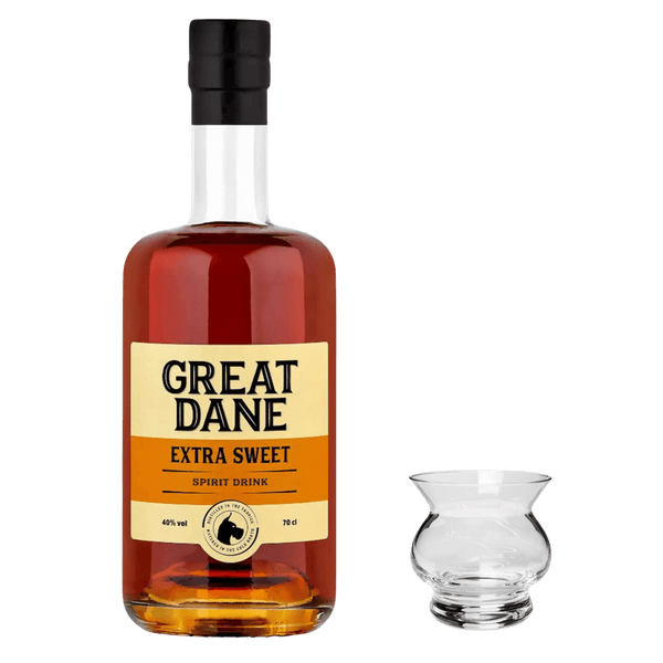 Great Dane Extra Sweet Rum &amp; Elite Neat Rum im Glas